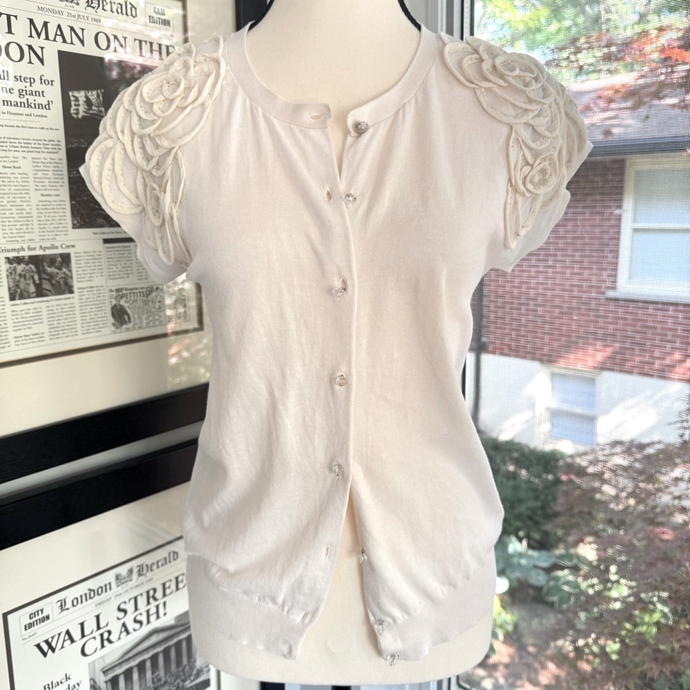 Ann Taylor Ivory Cotton Silk Cardigan Short Sleeve Beaded Appliqué Size Medium - Picture 3 of 16